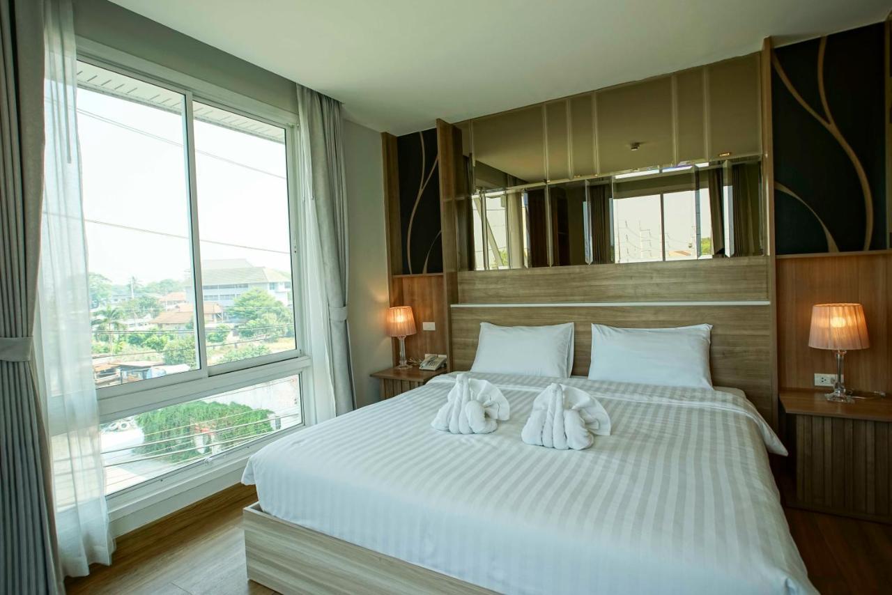 Nantra Chiangmai Riverfront Hotel شيانغ ماي الغرفة الصورة